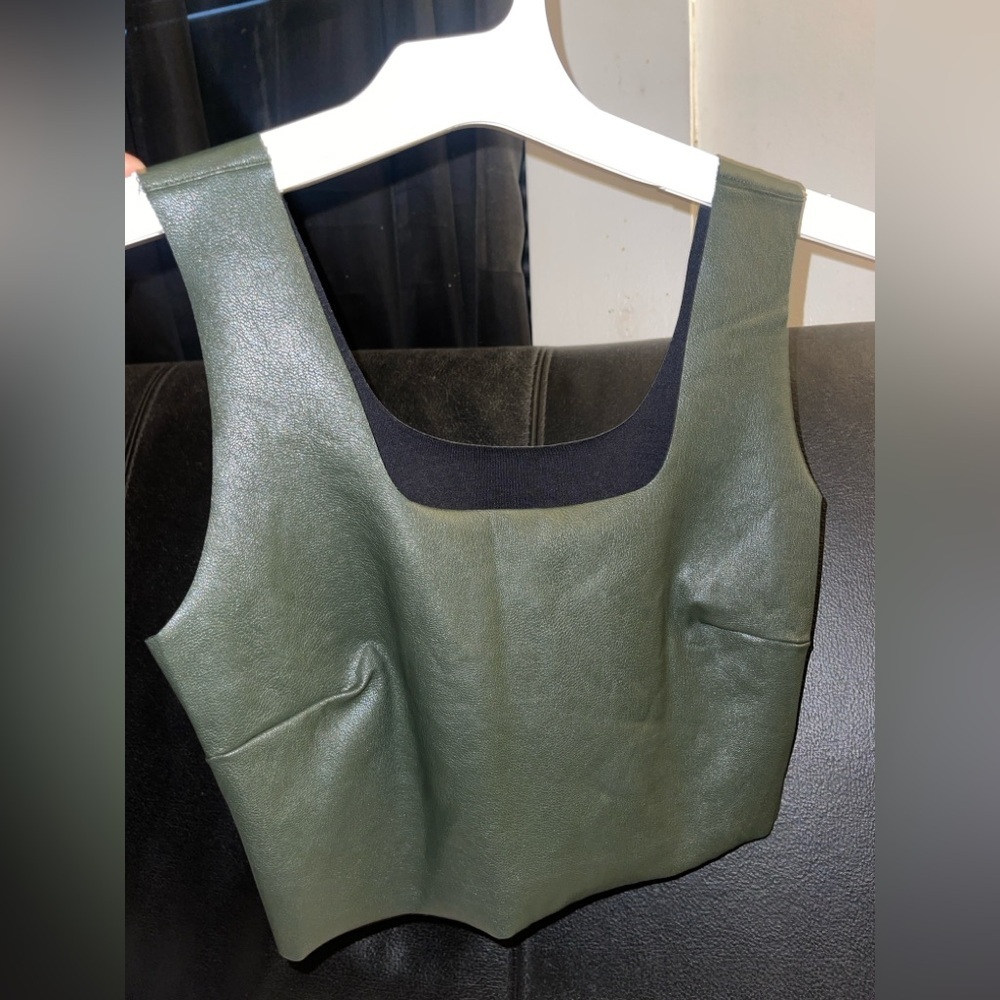 Commando Women’s Dark Green Pine Vegan Leather Cropped Tank Size Small NWOT